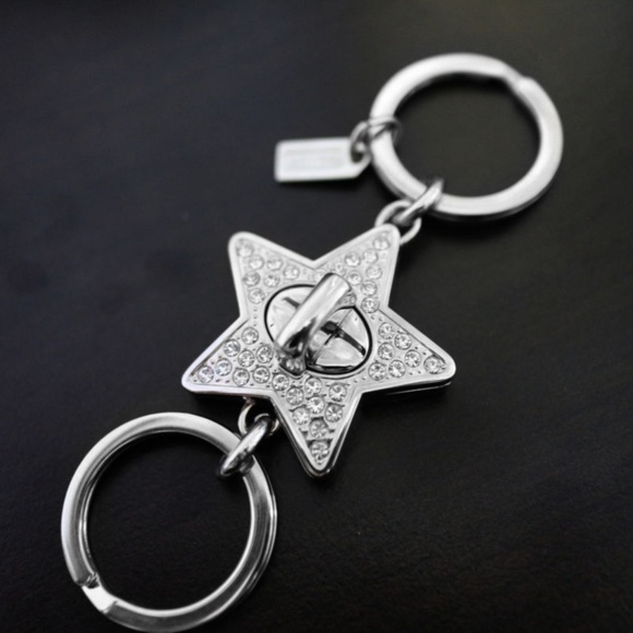 Coach Crystal Pave Star Turn lock Valet Keychain - Picture 2 of 4